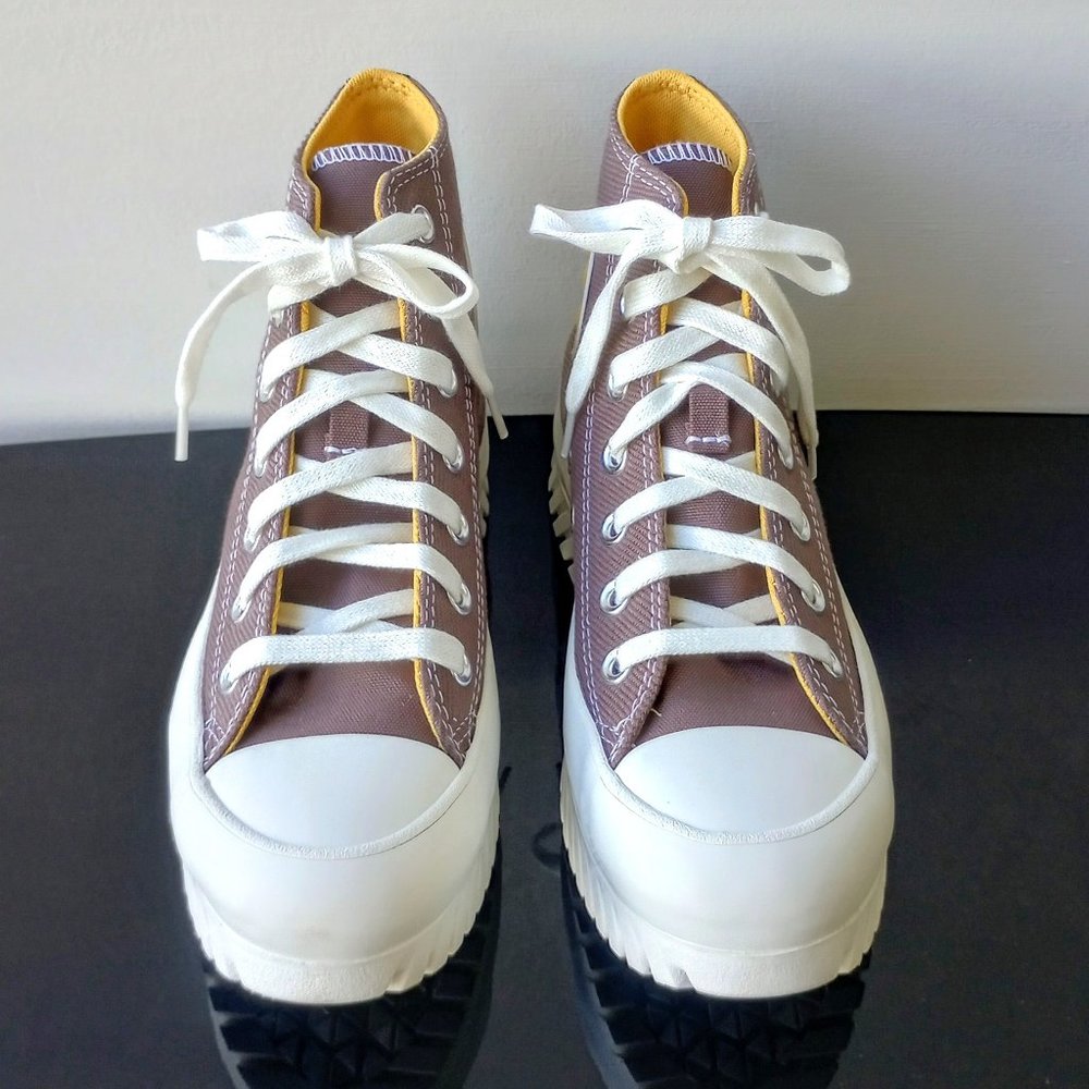 Converse Women's CTAS Lugged 2.0 HI Platform Canvas Sneaker in Lovely Squirrel - Picture 4 of 13